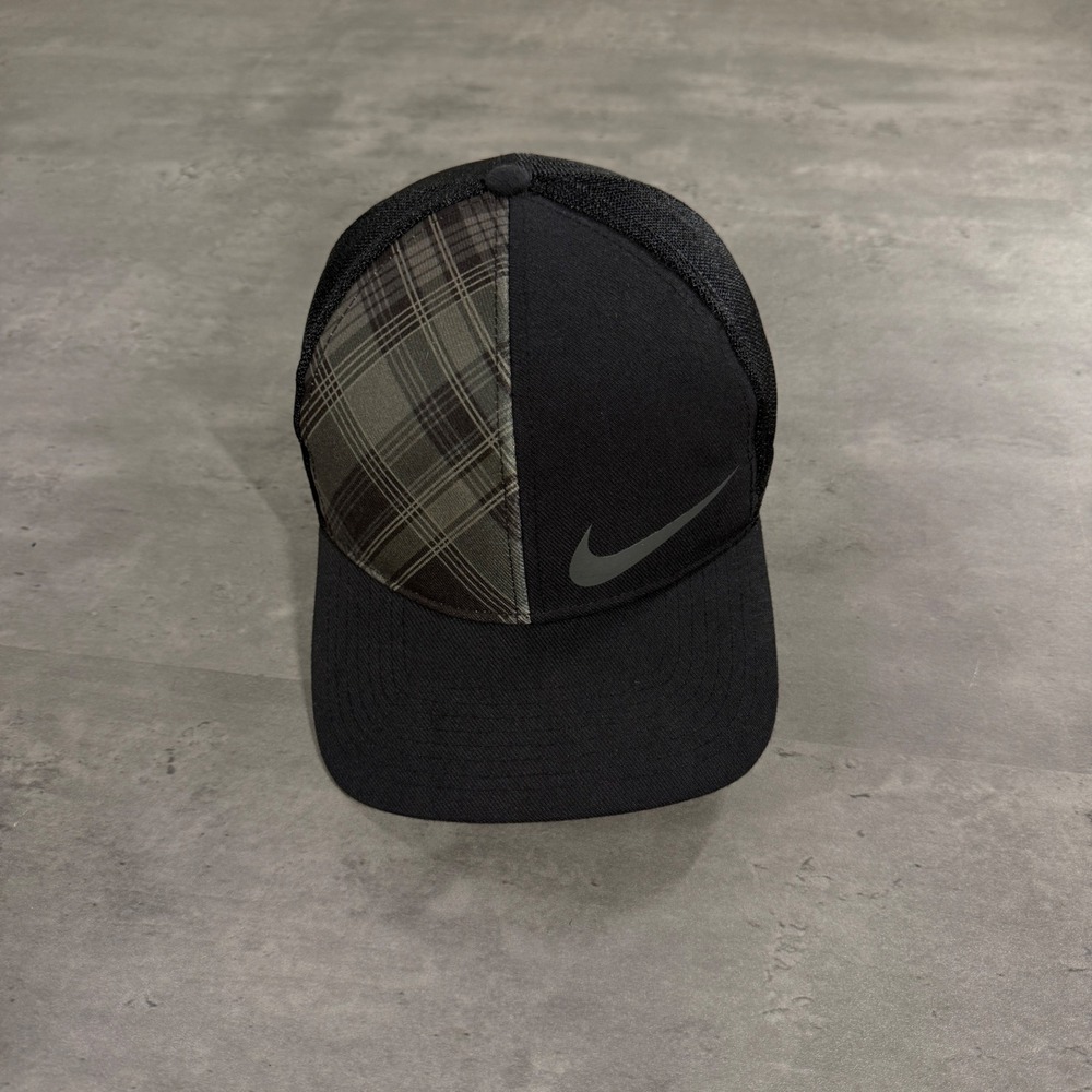 Vintage‎ Nike Golf Trucker Hat Mens L/XL Black Plaid Mesh Back Fitted Swoosh Cap